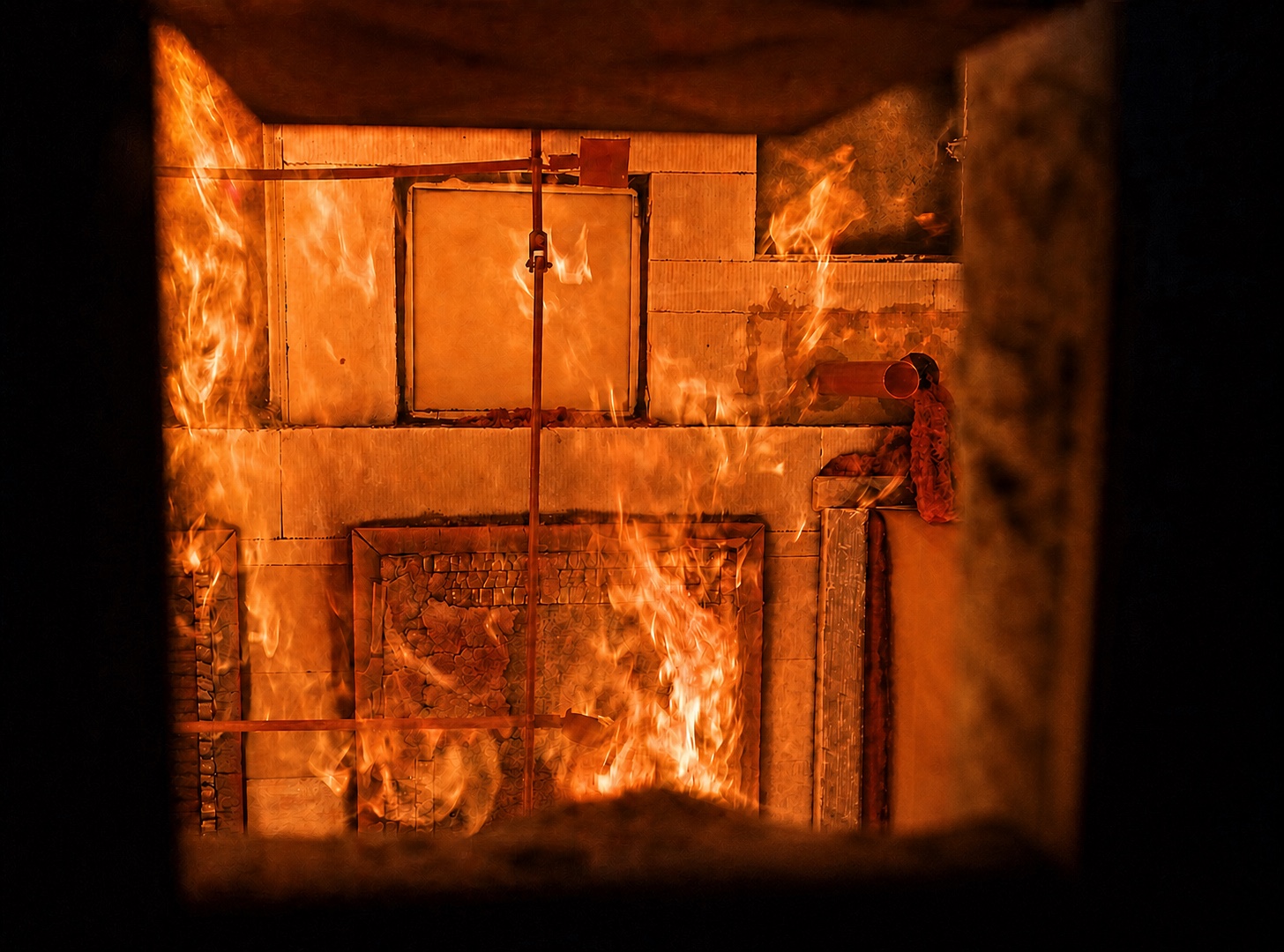Priebeh požiarnej skúšky v laboratóriu AFIRE